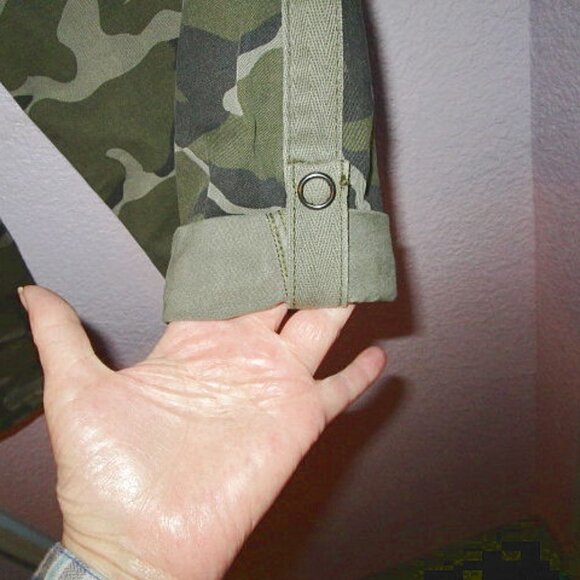 Torrid Camo Pants Womens Size 22 Stretch High Rise Utility Grunge Forest Goblin - Picture 4 of 11